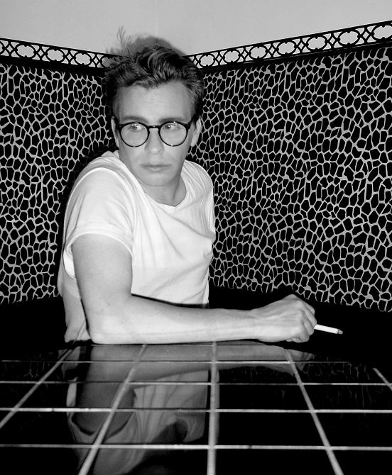 gerard_james_dean_white_t_shirt_sessions_cafe_audrey_corner_table_glasses_1_bw_full_size_cropped_smaller.jpg